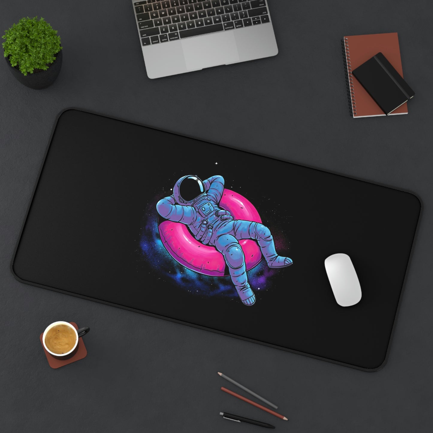 Astronaut Chilling Gaming Mouse Pad